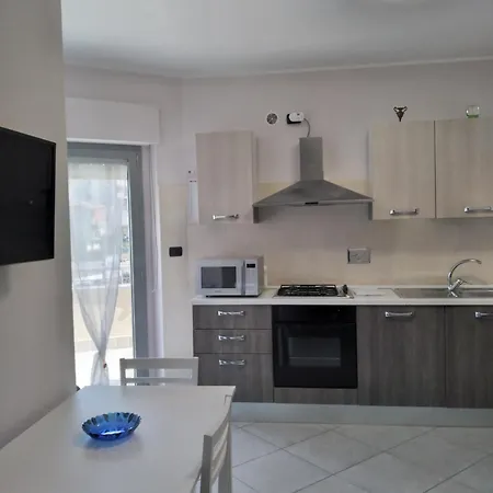 Appartamento Minicasa Con Ampia Terrazza