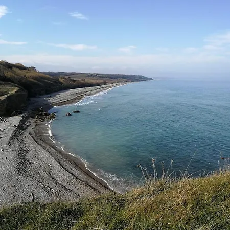 Minicasa Con Ampia Terrazza * ヴァスト